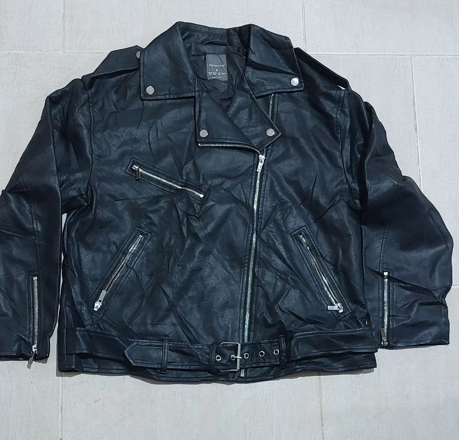 کت چرم|لباس|بروجرد, |دیوار