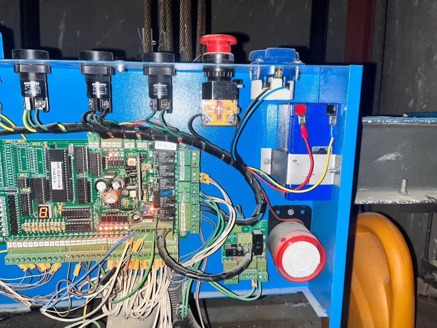 سرویس و نگهداری اسانسور|خدمات پیشه و مهارت|بومهن, |دیوار