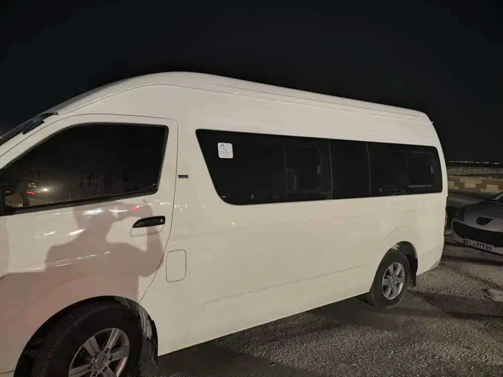 ون ۱۲ نفره سقف بلند vip و تویوتا هایلوکس|خدمات حمل و نقل|قشم, |دیوار