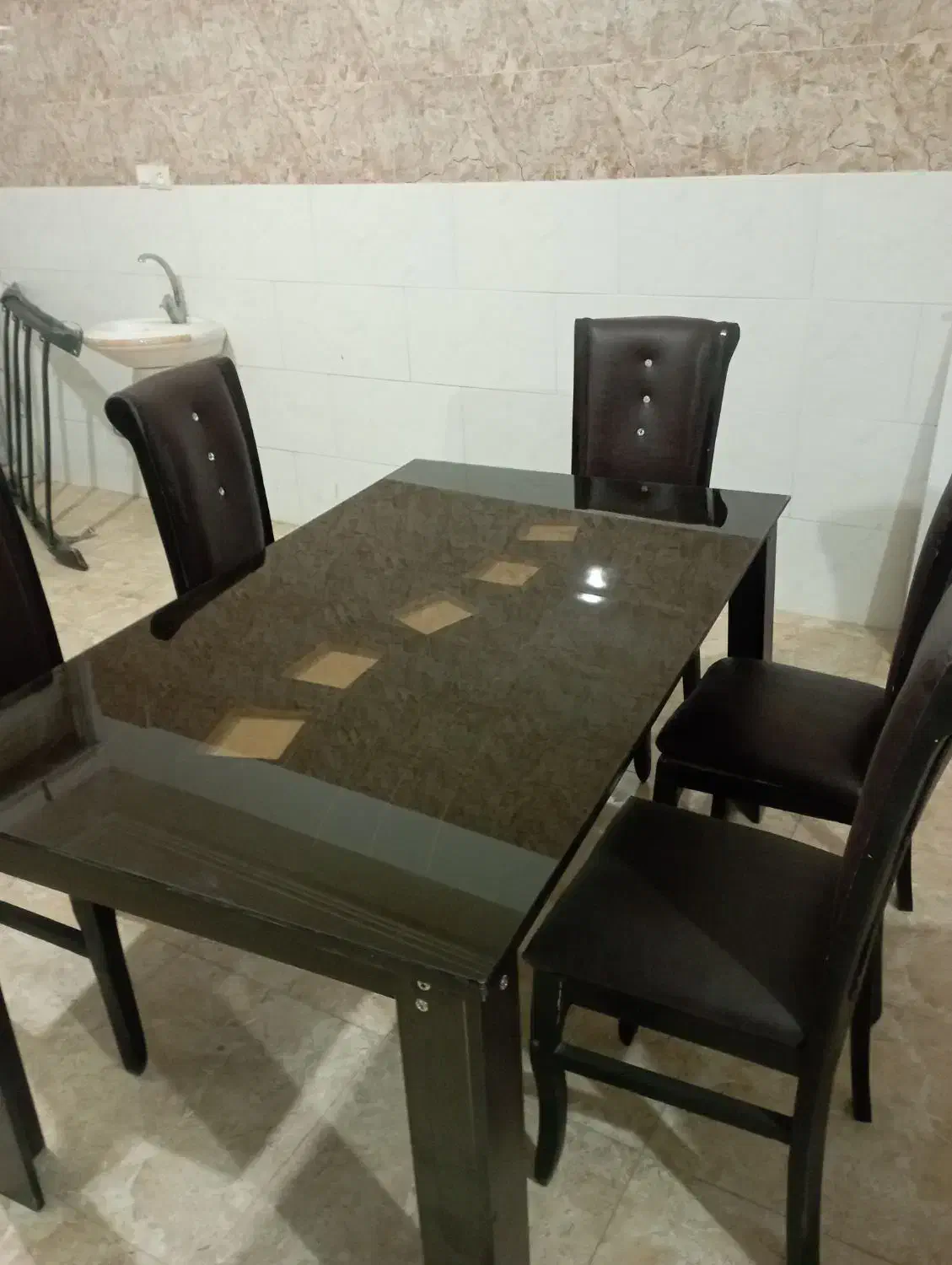 میز و صندلی غذا خوری ۶ نفره|میز و صندلی غذاخوری|سنقر, |دیوار