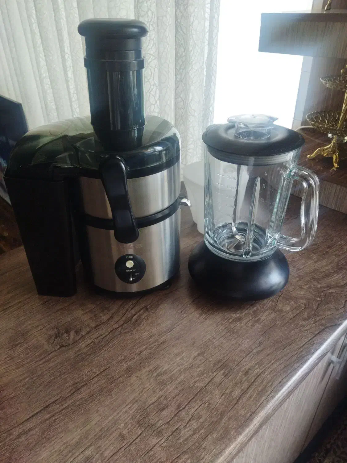 دو کاره(آبمیوه گیری مخلوط کن)|آبمیوه‌گیر و آب‌مرکبات‌گیر|اراک, |دیوار