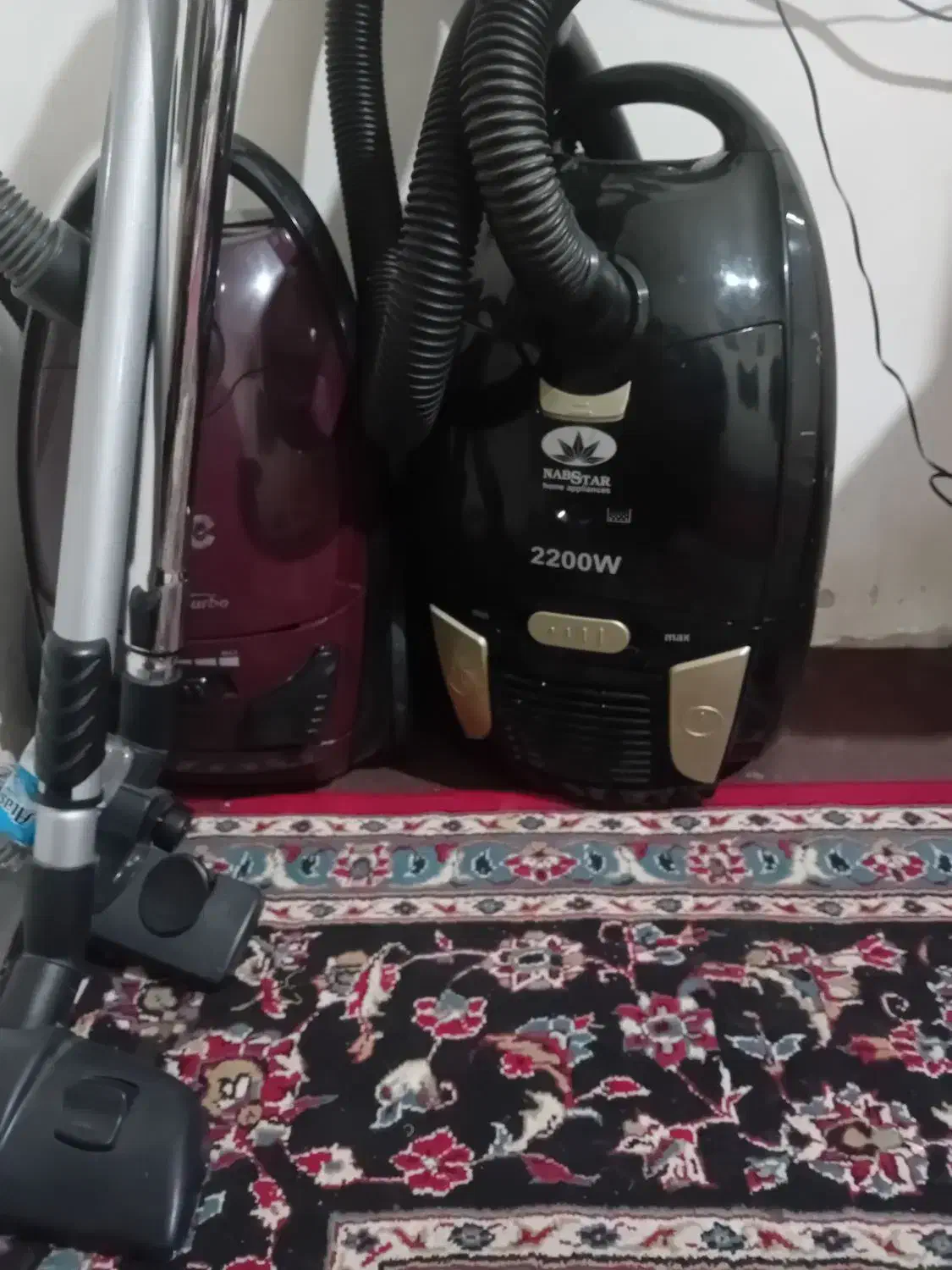 جارو برقی و میز تلوزیون شیشه ای چوبی|جاروبرقی، جارو شارژی، بخارشو|اردبیل, |دیوار