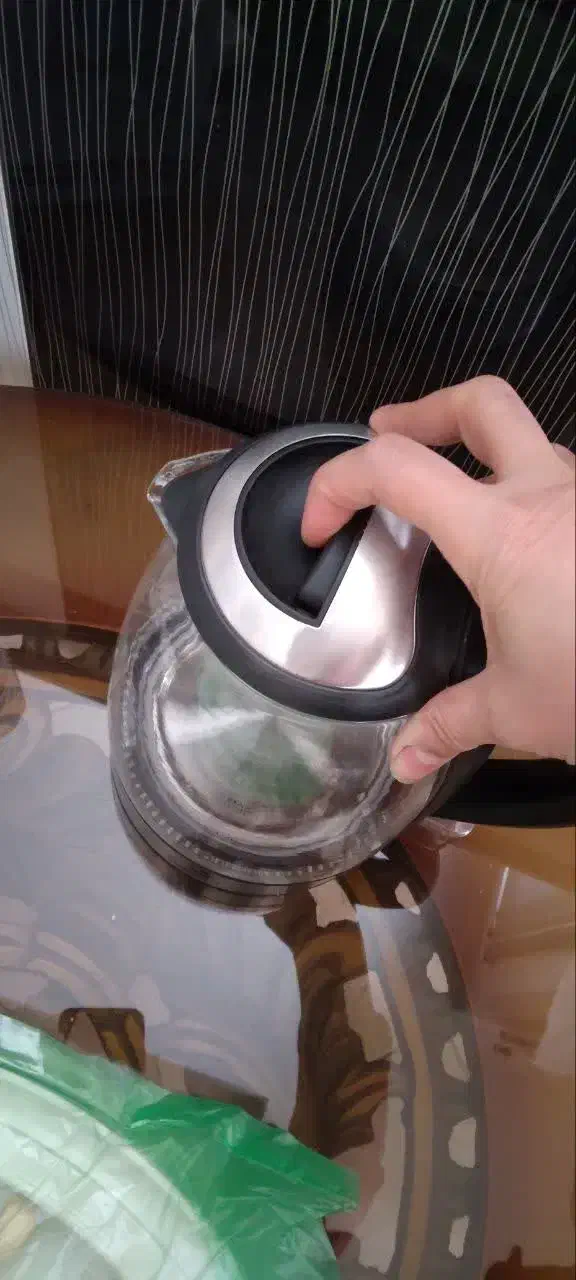 کتری برقی شیشه پیرکس چراغدار در حد خیلی نو|قوری، کتری، قهوهساز دستی|کرج, فاز ۴ مهرشهر|دیوار