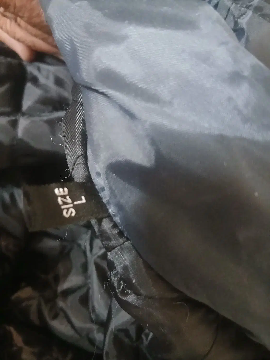 بادگیر|لباس|قم, قم نو|دیوار