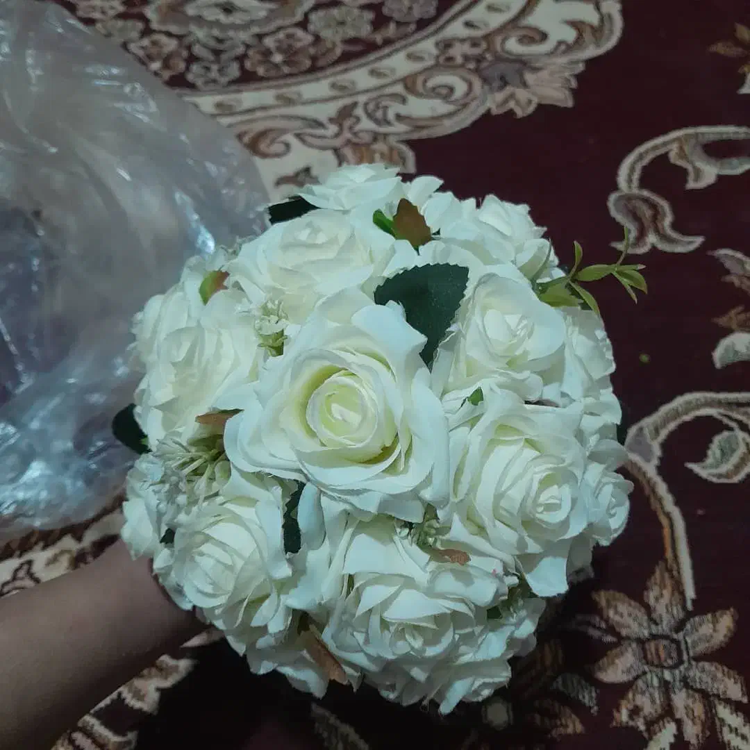 گل عروس نو|گل مصنوعی|یاسوج, |دیوار