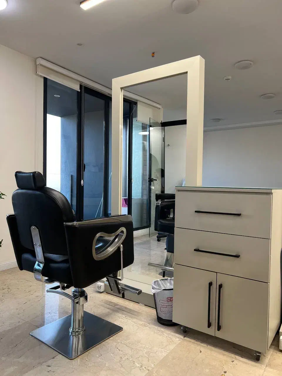 اینه قدی|آرایشگاه و سالن‌های زیبایی|تهران, اقدسیه|دیوار