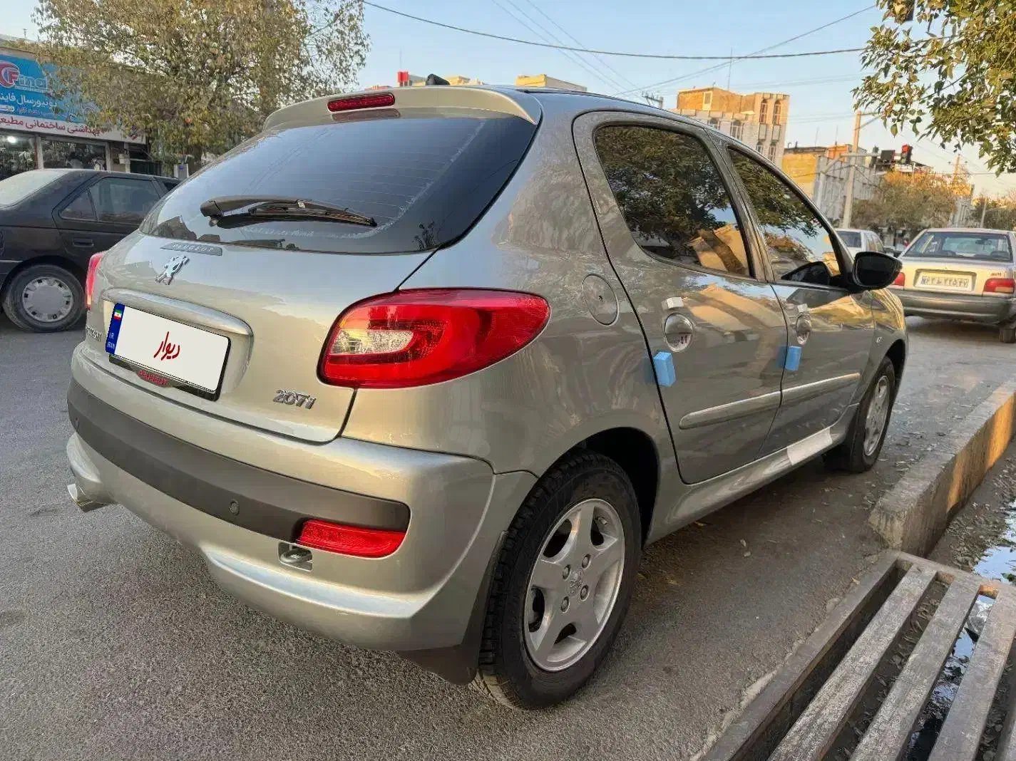 207 پانا ارتقاء 1404|خودرو سواری و وانت|اراک, |دیوار