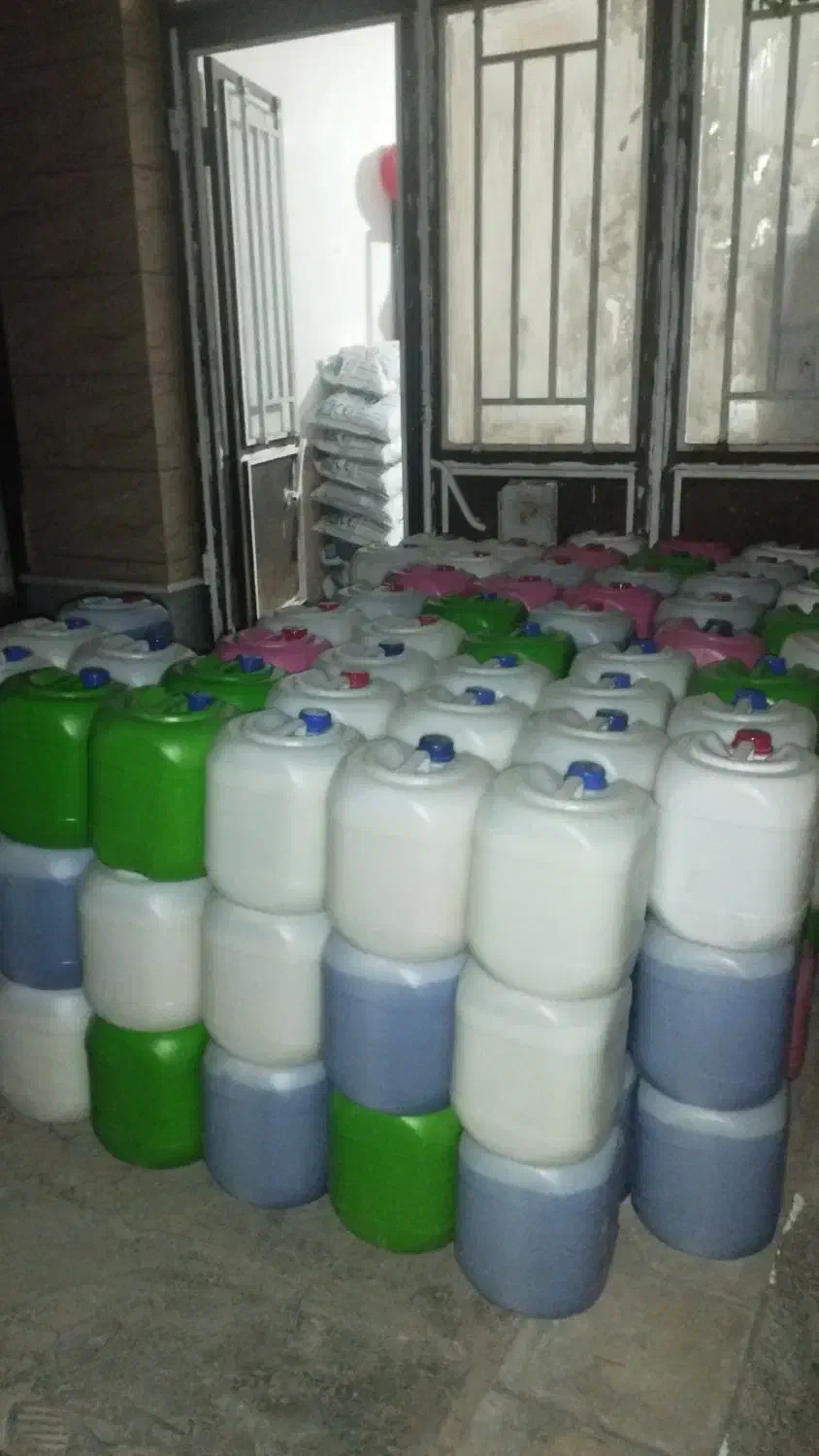 کلر|مواد شوینده و دستمال کاغذی|بیرجند, |دیوار