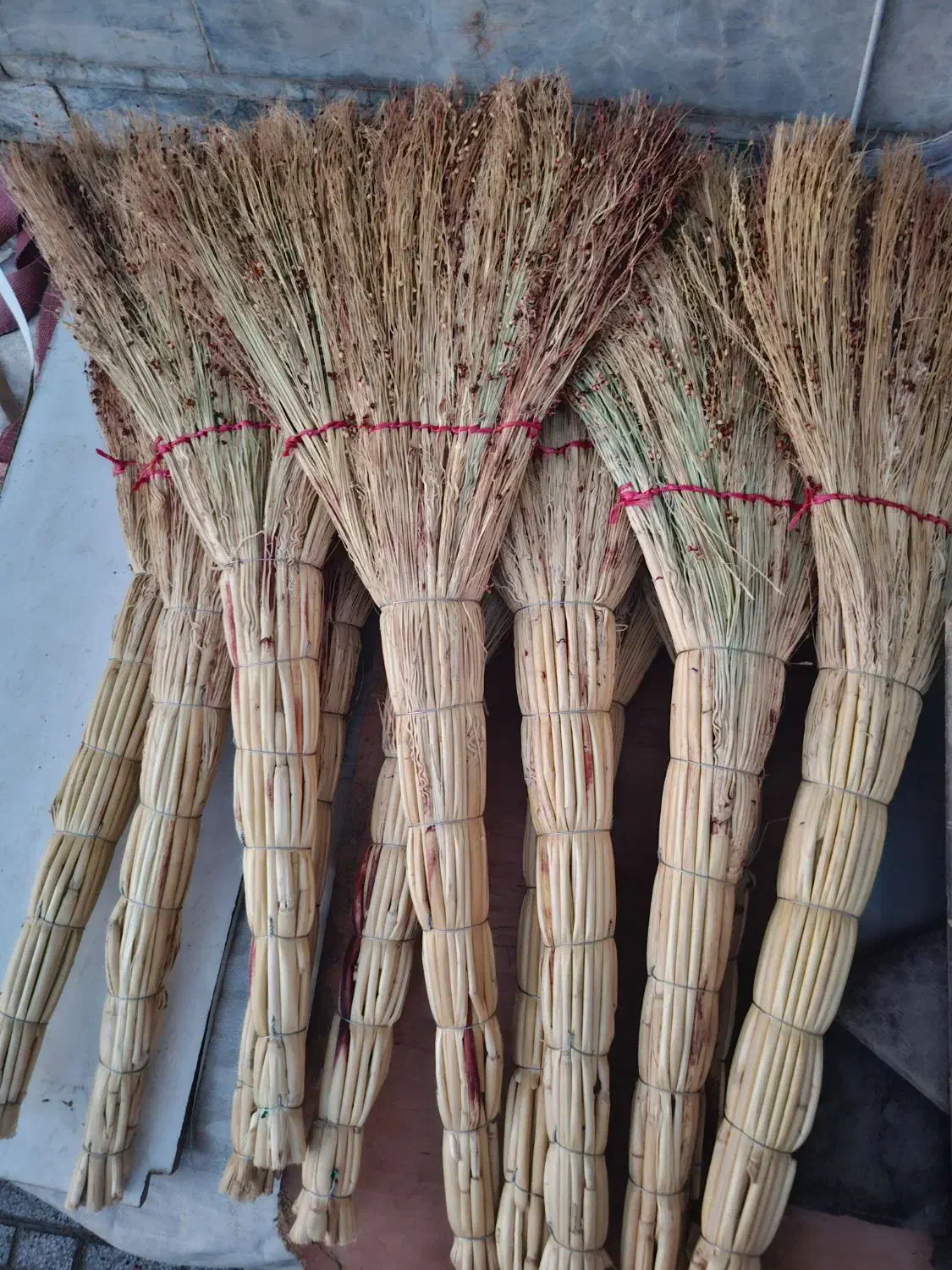 جارو|لوازم نظافت|تربتحیدریه, بالا ولایت|دیوار