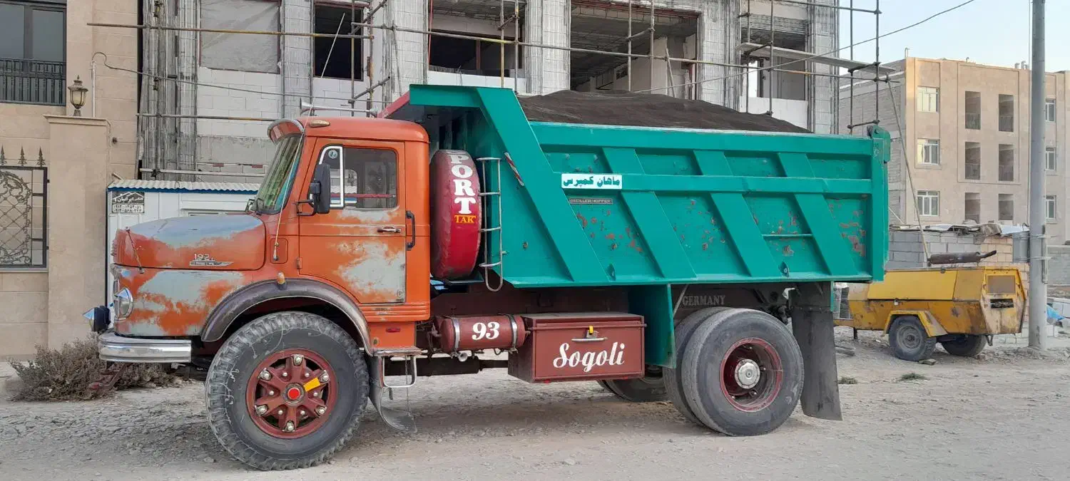 شن ماسه آجر پوکه خاک باغچه بدون واسطه مستقیم|مصالح و تجهیزات ساختمان|تهران, قلهک|دیوار