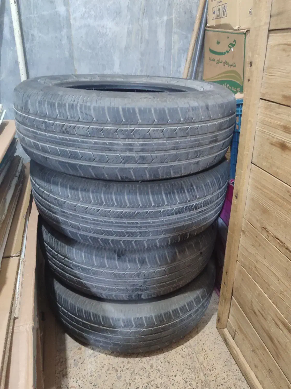 فروش لاستیک ماشین|قطعات یدکی و لوازم جانبی|قروه, |دیوار