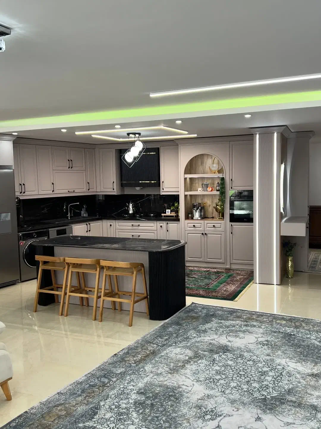 ا کابینت وکمد دیواری وبازسازی ساختمان|خدمات پیشه و مهارت|مشهد, جاهد شهر|دیوار