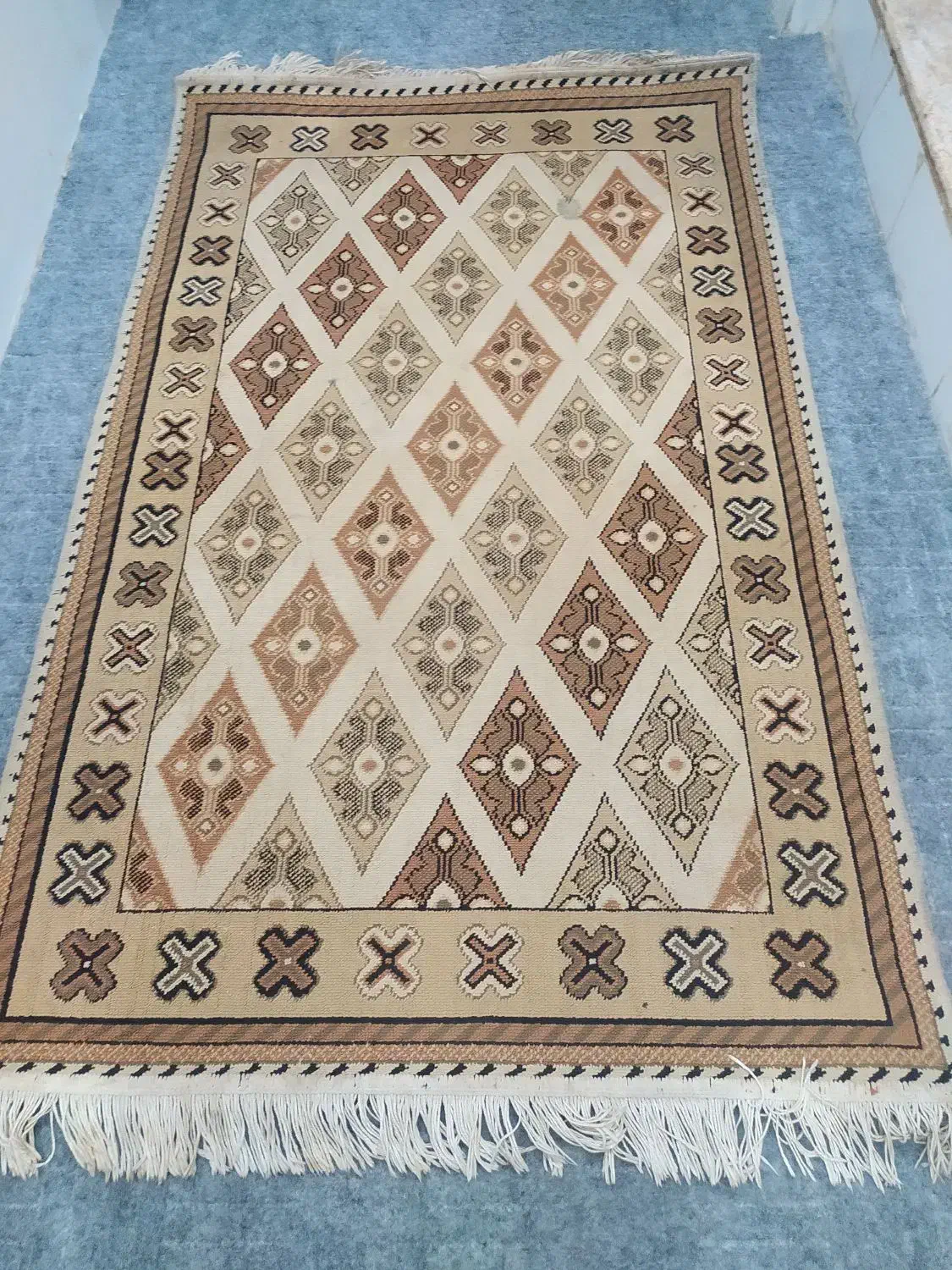 قالیچه پادری|فرش|صدرا-فارس, فاز ۱|دیوار