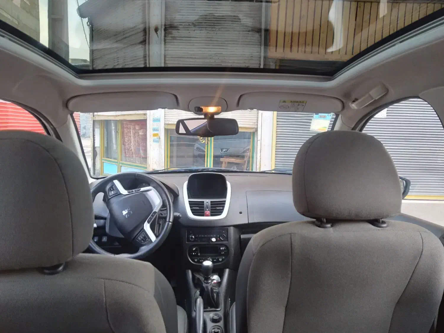 ۲۰۷ پانا سقف شیشه ۸۵ گانه|خودرو سواری و وانت|اردبیل, |دیوار