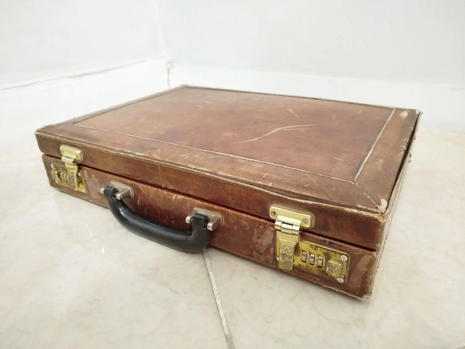 کیف آنتیک قدیمی|کلکسیون اشیاء عتیقه|تهران, ترمینال غرب|دیوار