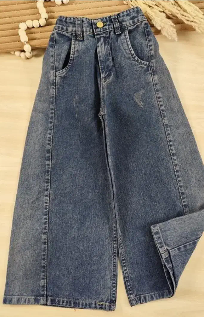 لباس|لباس|دماوند, گیلاوند|دیوار