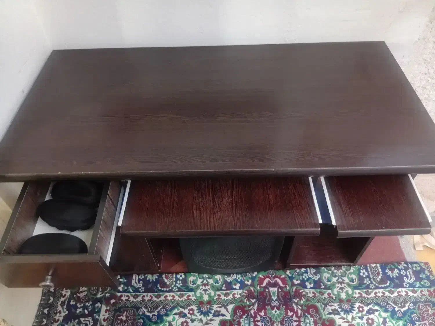 میزتحریروکامپیوتر|مبلمان اداری|اصفهان, لاله|دیوار