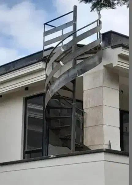 پله پیچ گرد گردون صاف آهنی دوبلکسی فلزی|خدمات پیشه و مهارت|تهران, خلازیر|دیوار