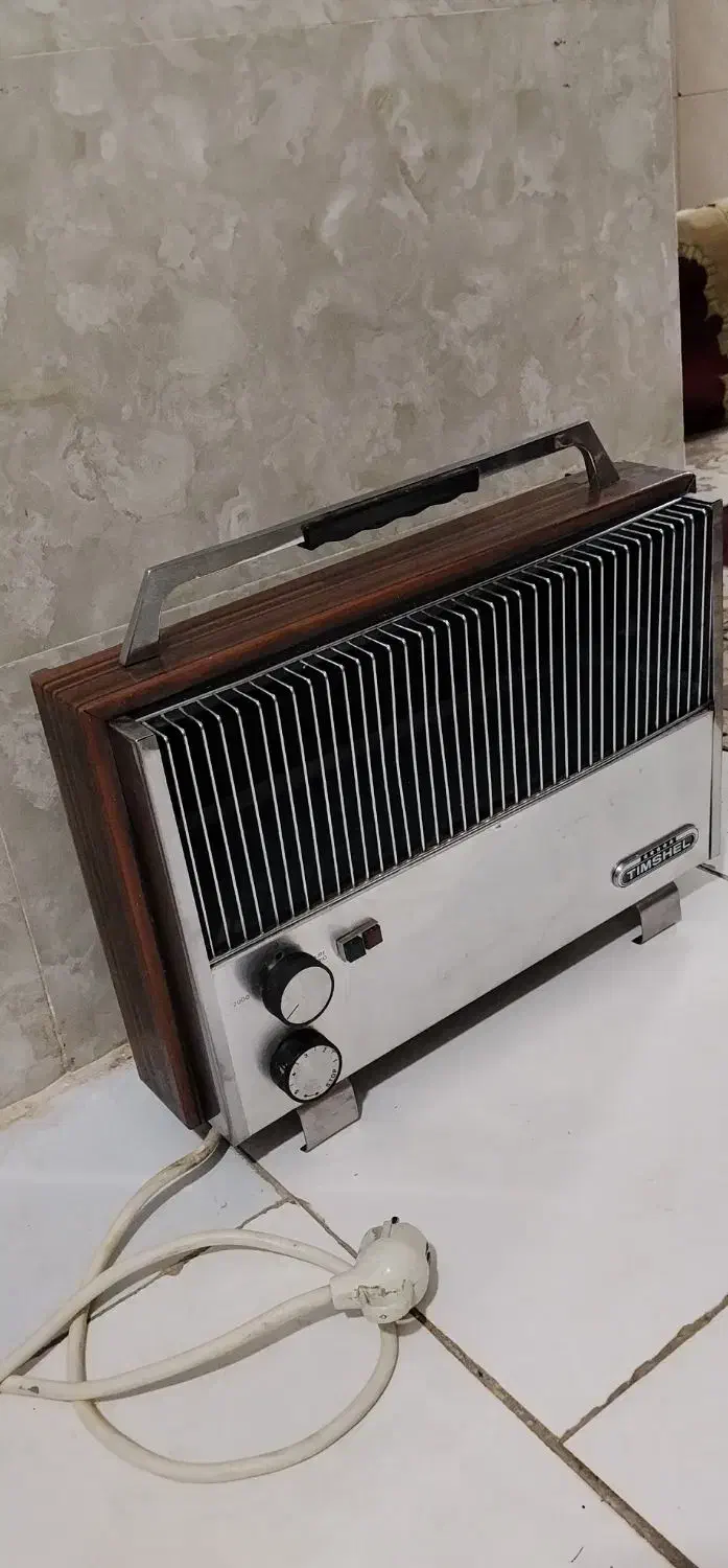 بخاری برقی کلکسیونی قدیمی عتیقه|کلکسیون اشیاء عتیقه|مشهد, قائم|دیوار