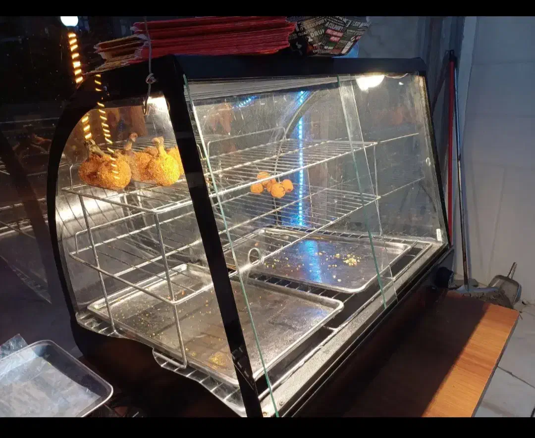 سرخکن و دیسپلی(گرم نگهدارنده)|کافیشاپ و رستوران|مرند, |دیوار