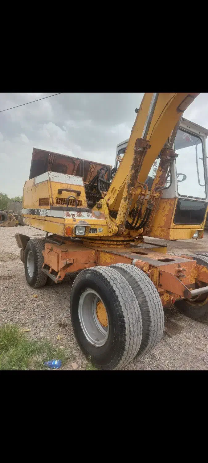 بیل لاستیکی ۹۱۲|خودرو سنگین|تهران, آذربایجان|دیوار