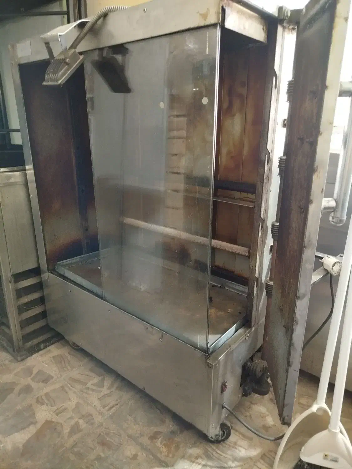 دستگاه مرغ بریان ۴سیخ گاز شهری|کافی‌شاپ و رستوران|ارومیه, |دیوار