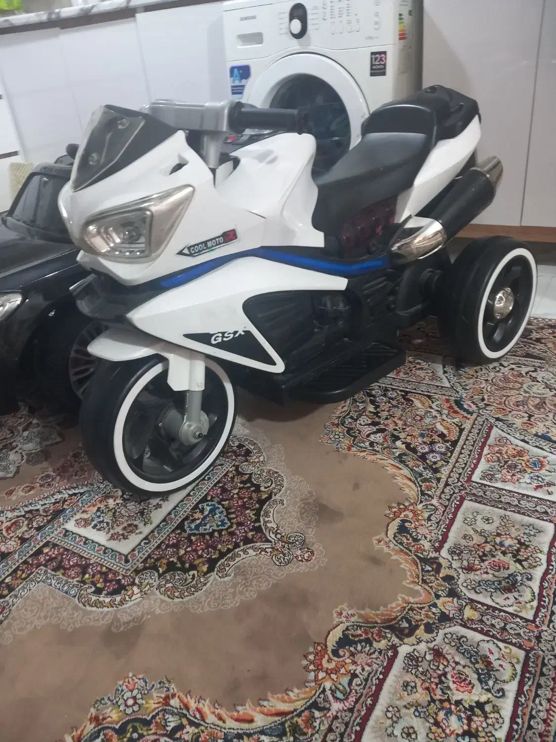 ماشین موتور شارژی|اسباب‌بازی بچه|برخوار, |دیوار