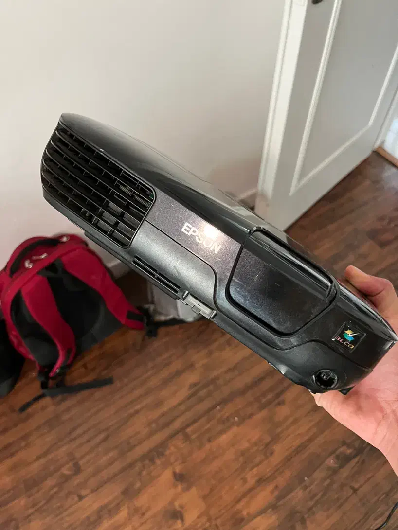 ویدیو پرژکتور اپسون خونگی|تلویزیون و پروژکتور|کرج, شهرک بنفشه|دیوار