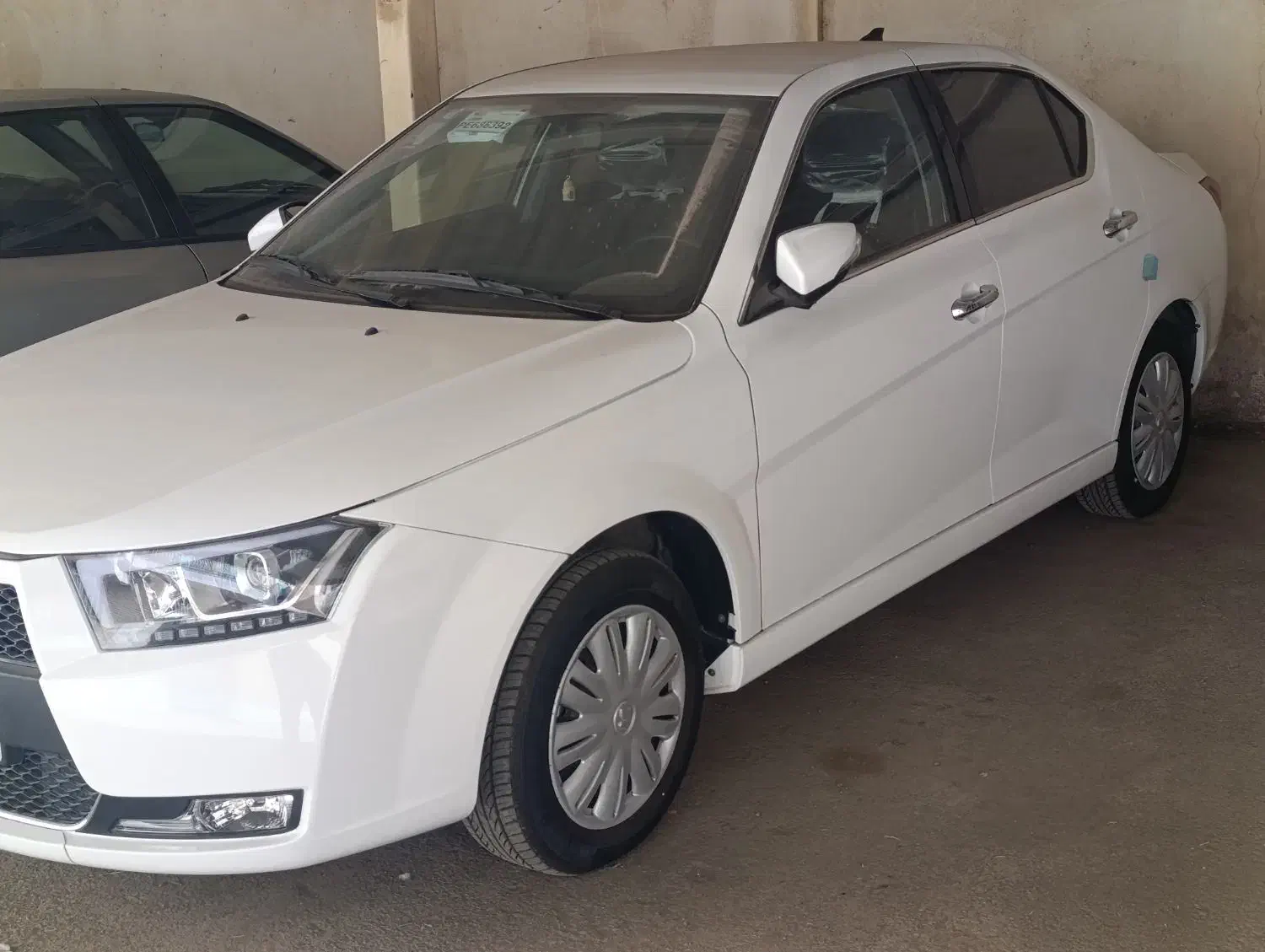 دنا پلاس|خودرو سواری و وانت|بروجرد, |دیوار