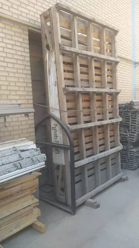 ضایعات چوب  ( پالت) چهار چوب در چوبی|عمده‌فروشی|پاکدشت, پاکدشت (مامازند)|دیوار