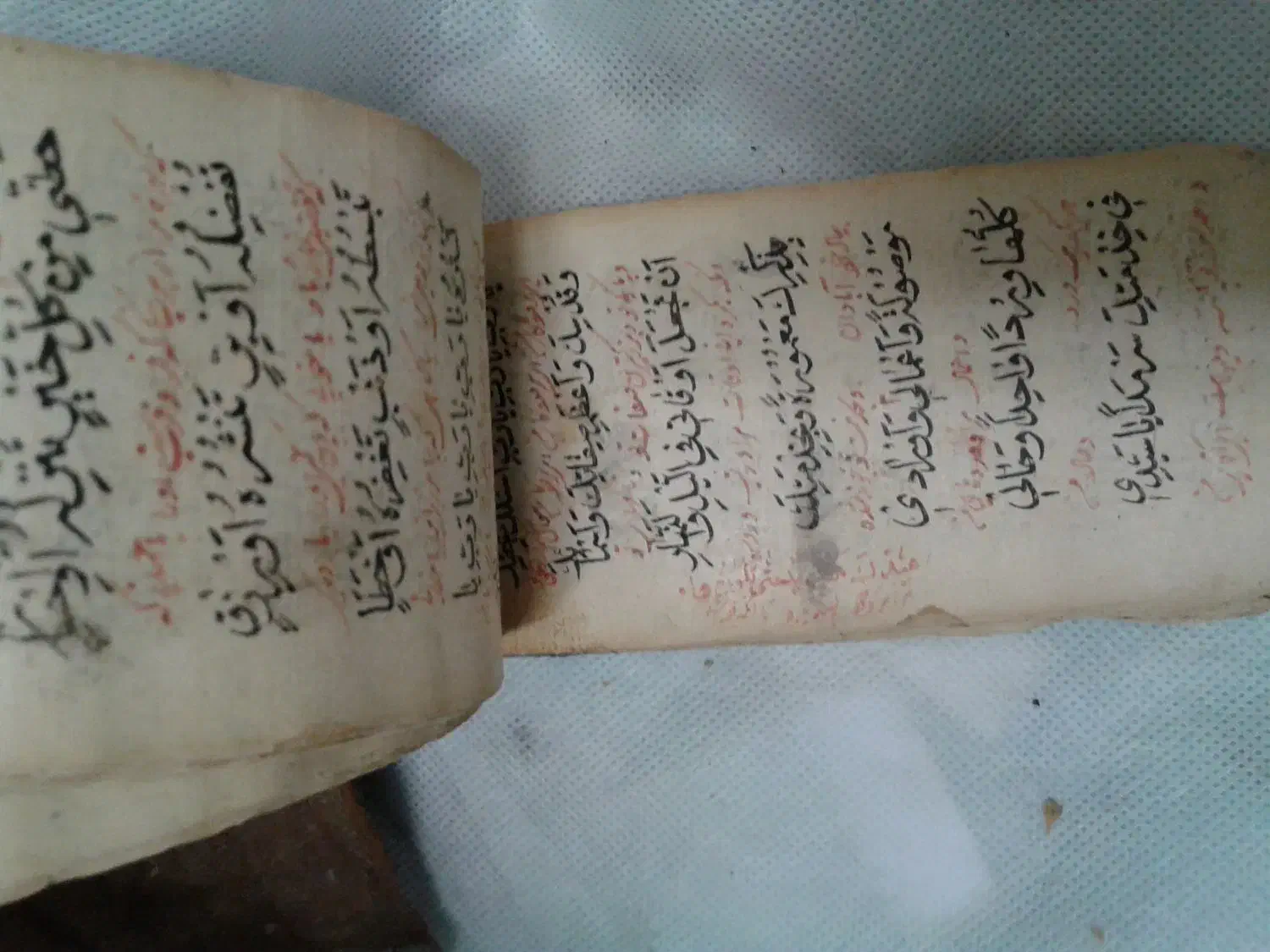 قرآن خطی دست نویس قدیمی|کلکسیون اشیاء عتیقه|کازرون, |دیوار