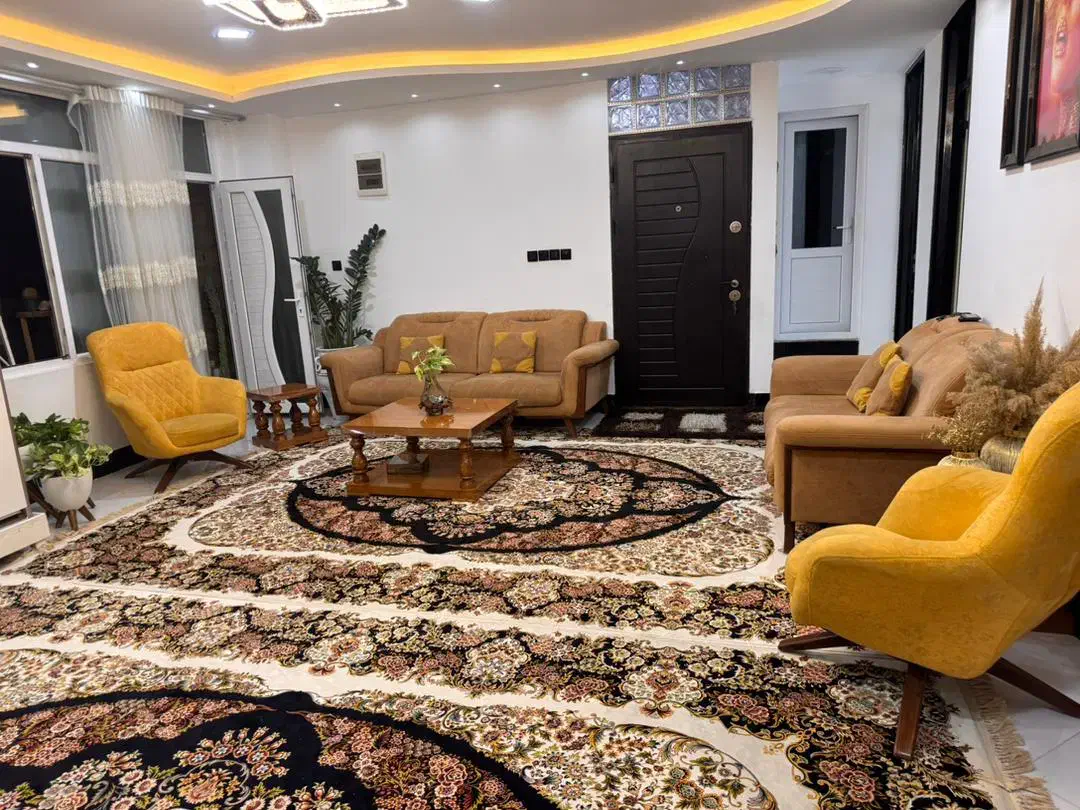 فروش مبل ۷ نفره کلاسیک|مبلمان خانگی و میز عسلی|بندر دیر, |دیوار