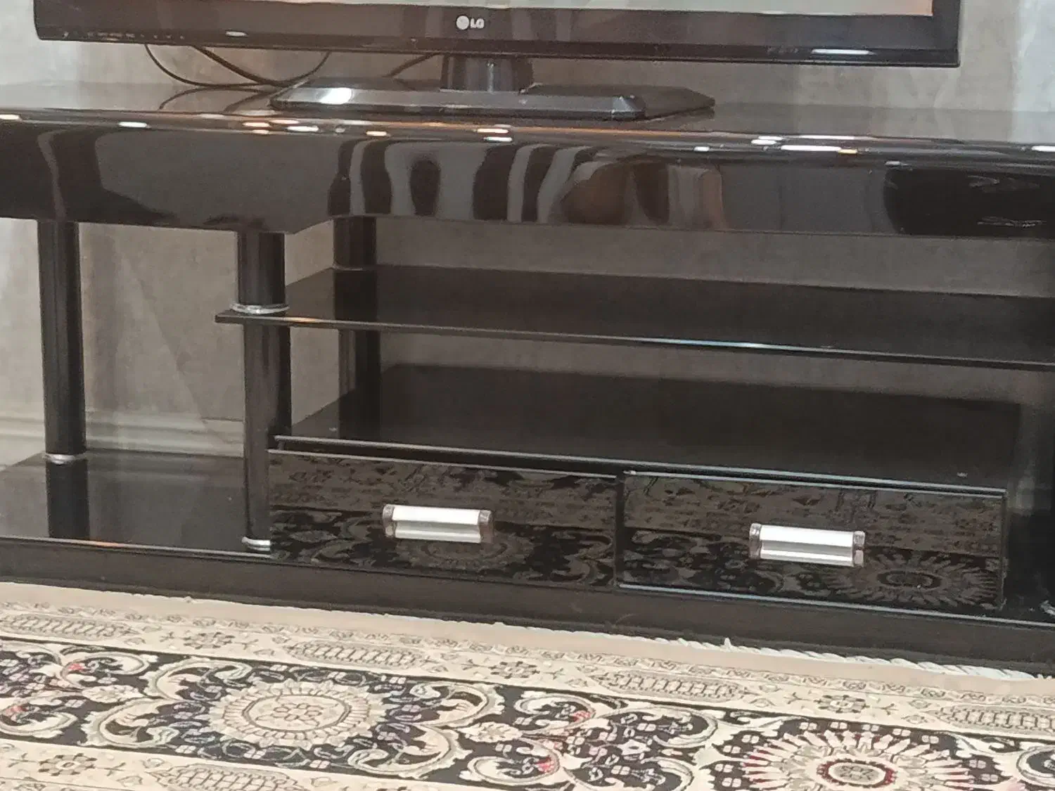 آیینه شمعدان‌. میز تلویزیون .بوفه . ساعت ایستاده|بوفه، ویترین، کنسول|زاهدان, |دیوار