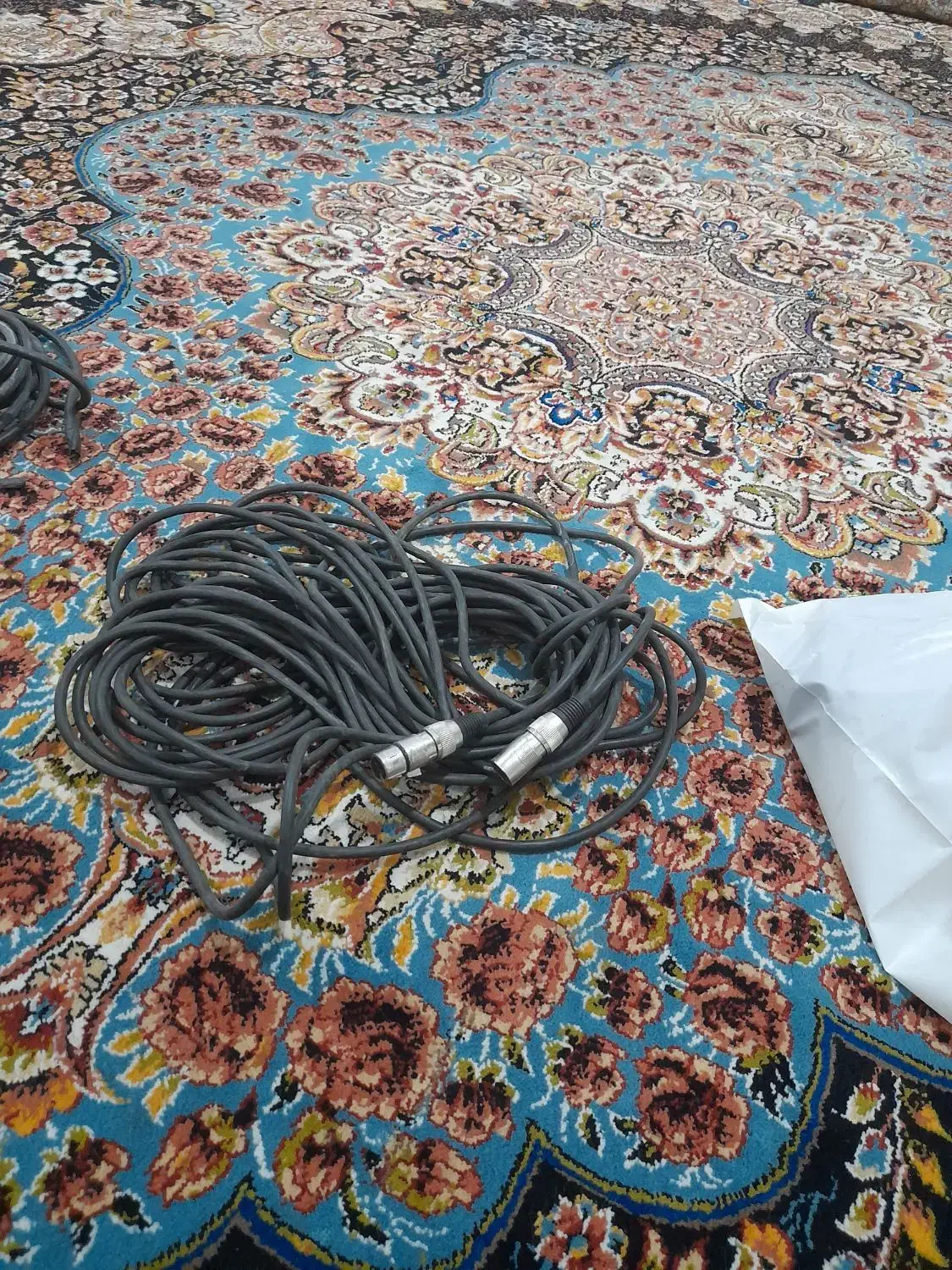 کابل میکرفن وکابل برق والابتور|صوتی و تصویری|شیراز, ریاستی|دیوار