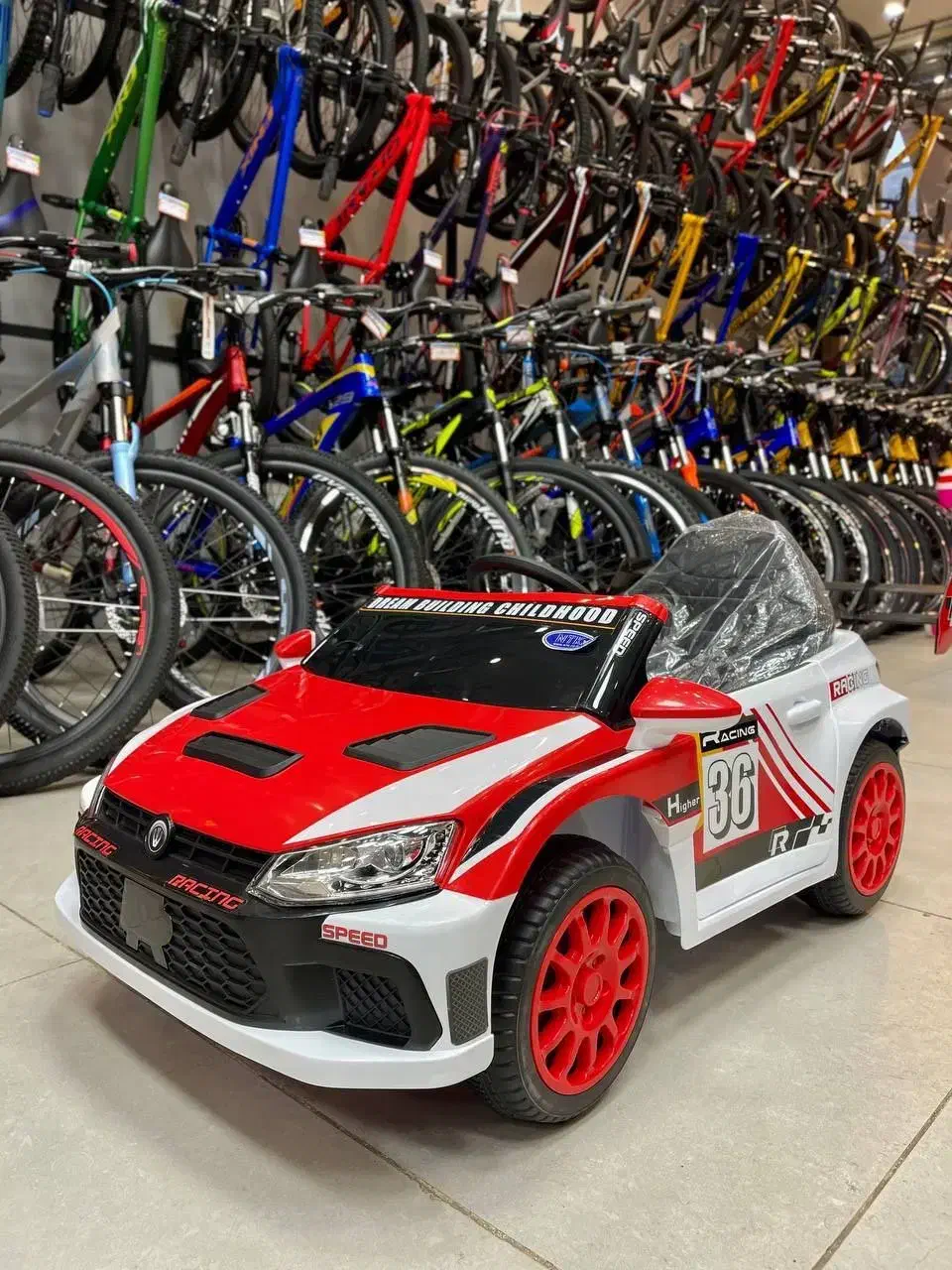 ماشین شارژی مسابقه ای کد C110018|اسباببازی|رشت, دیلمان|دیوار