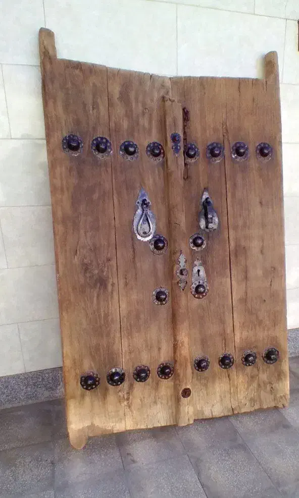 درب چوبی|کلکسیون اشیاء عتیقه|یونسی, |دیوار