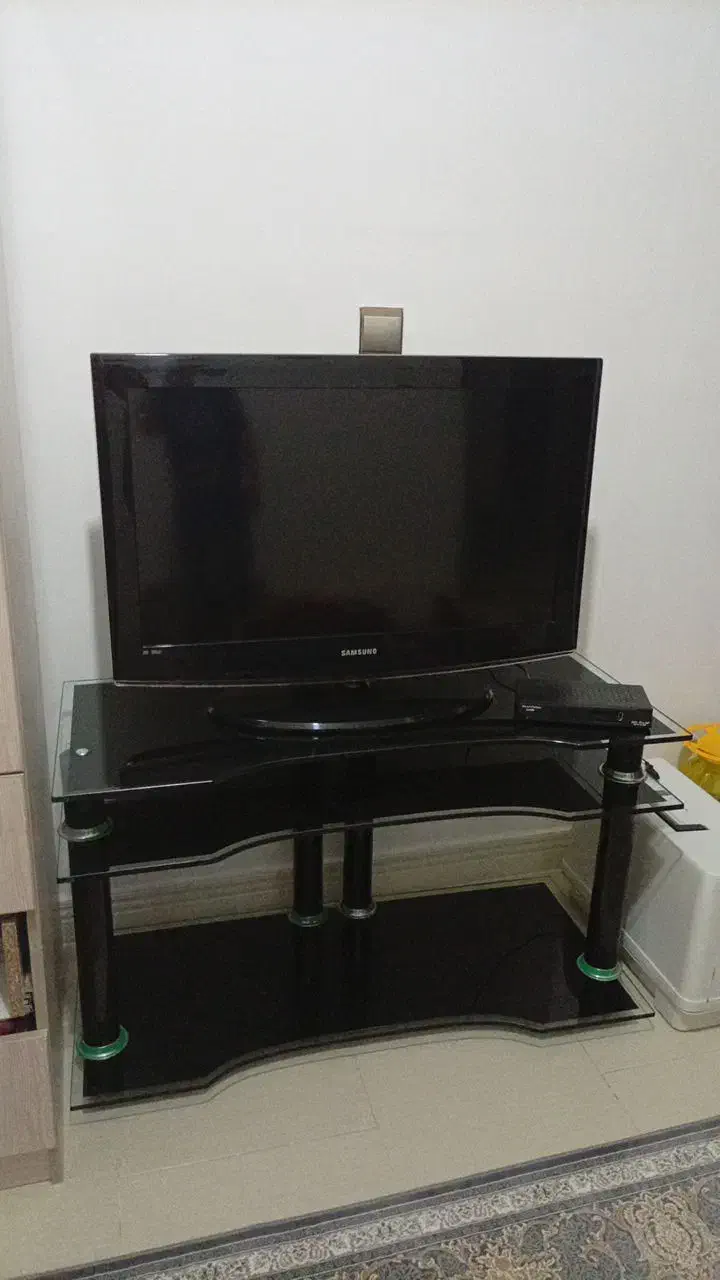 تلوزیون ۲۴ سامسونگ|تلویزیون و پروژکتور|هشتگرد, شهرک آپادانا|دیوار