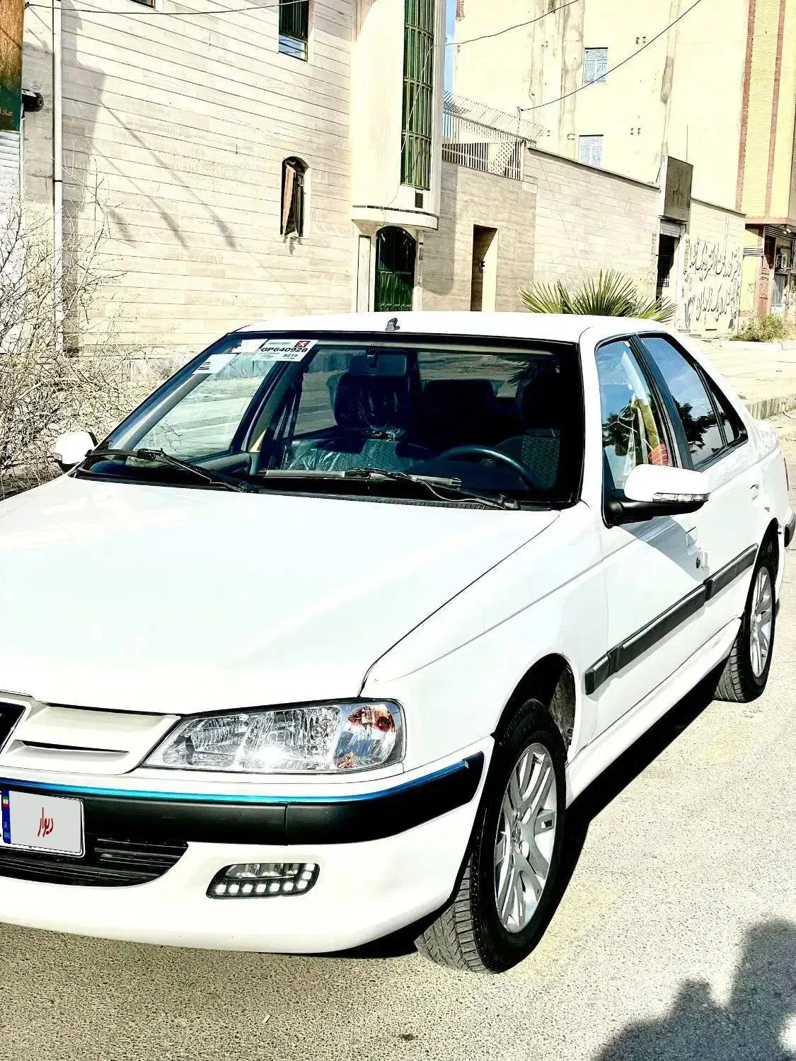 پژو پارس موتور جدید ۱۴۰۲ نیمه سفارشی|خودرو سواری و وانت|زاهدان, |دیوار