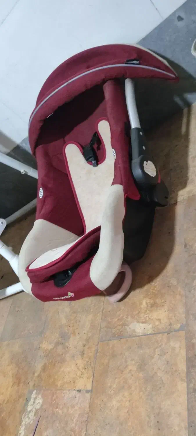 سیسمونی نوزاد جنس اصل خارجی(کالسکه.کریر غذاخوری .)|کالسکه و لوازم جانبی|خوی, |دیوار