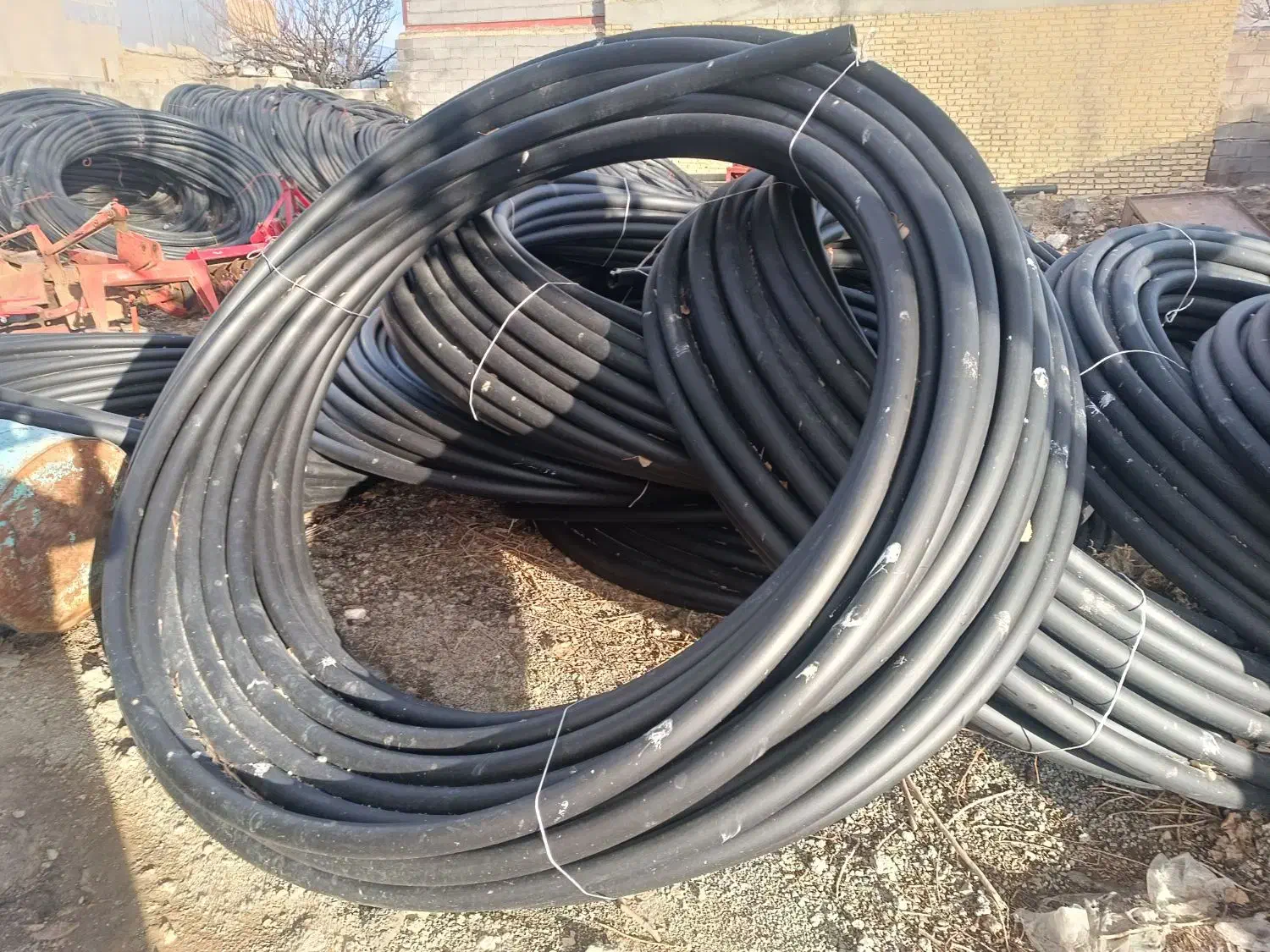 ۱۵۰۰ متر لوله ی ۶۳ نو|ابزارآلات|قروه, |دیوار