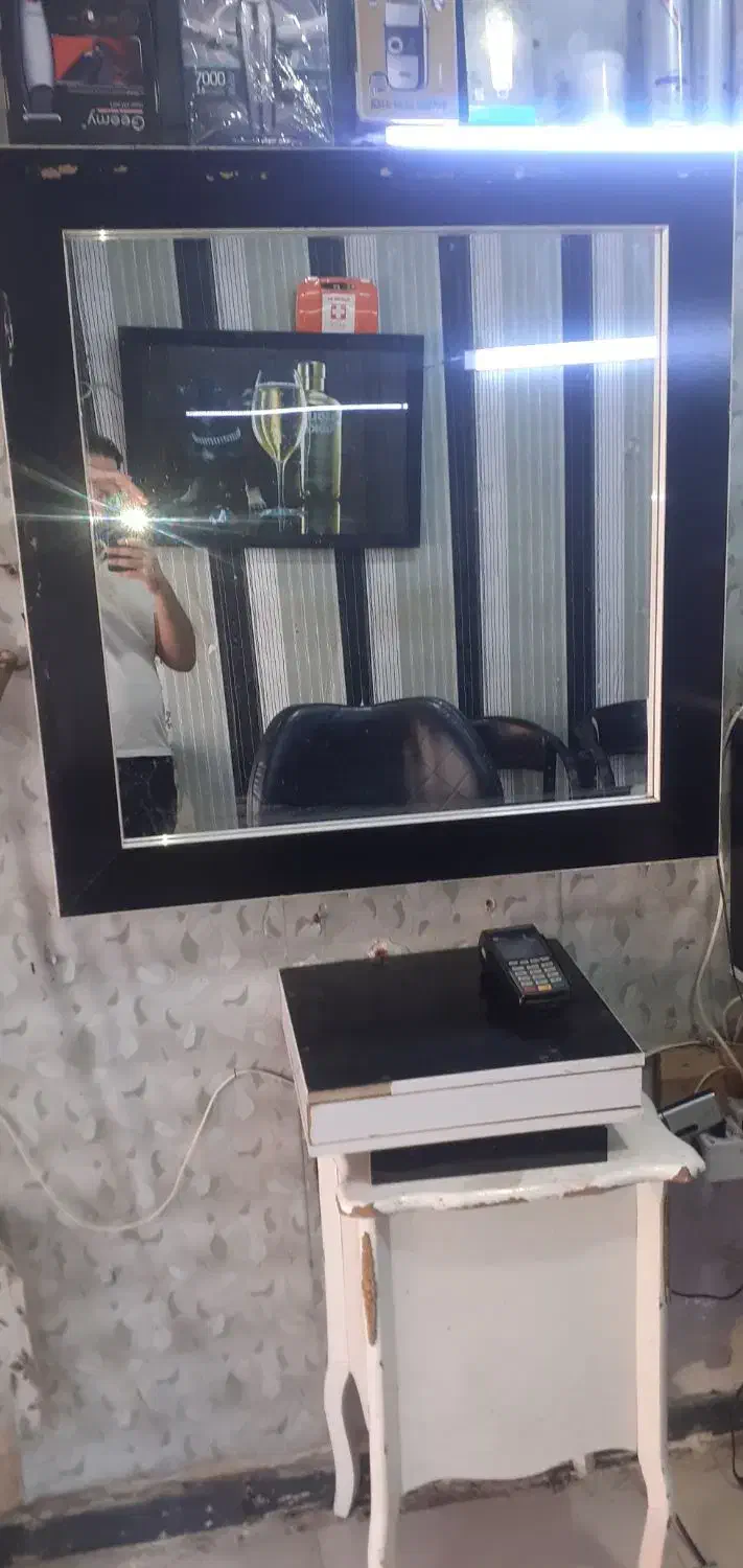 دکور ارایشگاه|آرایشگاه و سالنهای زیبایی|کارون, |دیوار