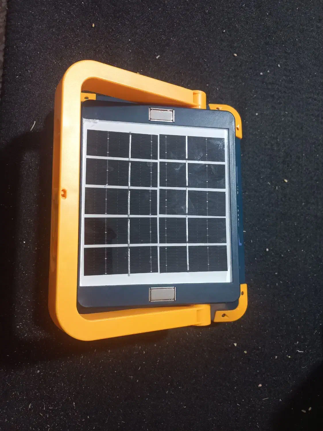 پروژکتور شارژی خورشیدی تقویت شده|لامپ و چراغ|تبریز, |دیوار