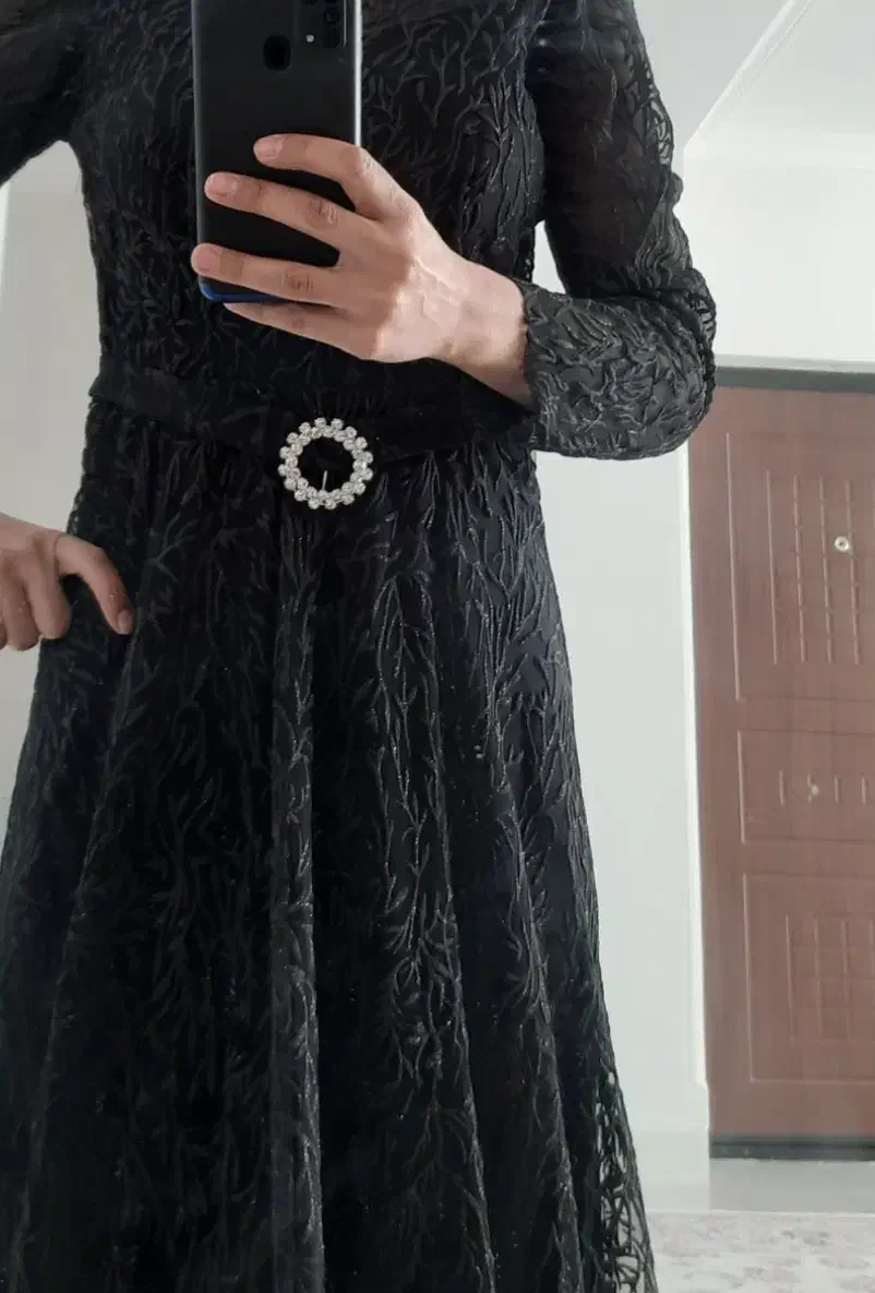 لباس مجلسی یکبار تن رفته|لباس|تویسرکان, |دیوار