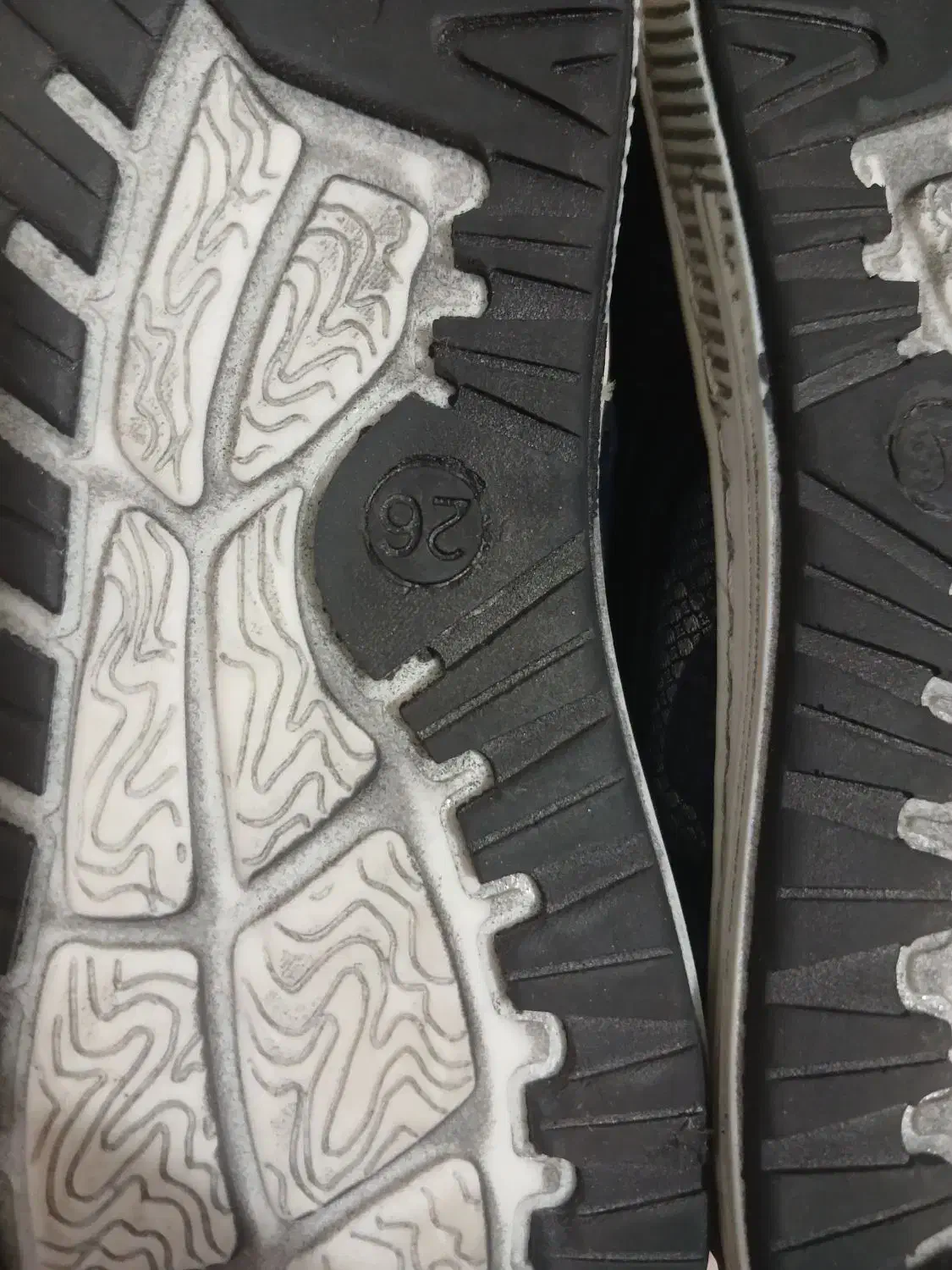 کفش بچگانه خارجی سایز ۲۶|کفش و لباس بچه|ساری, |دیوار