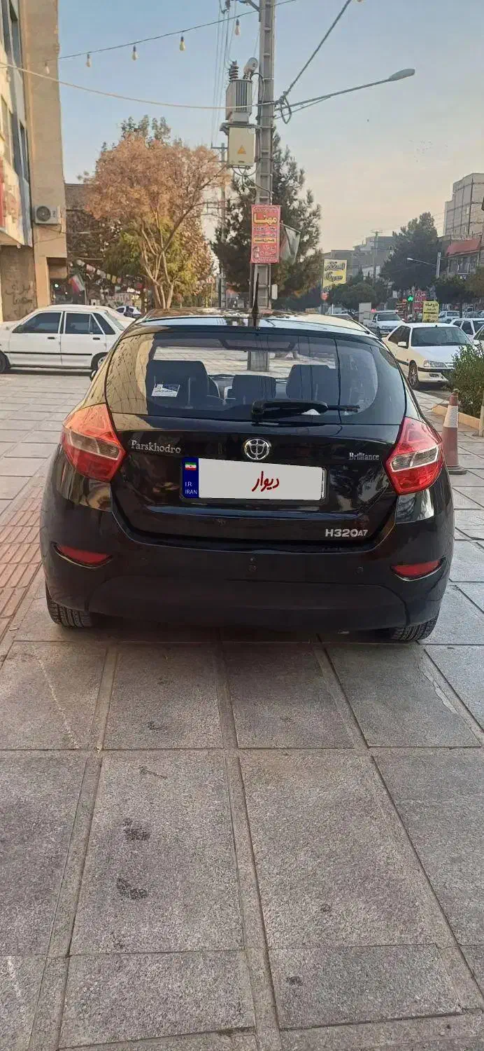 برلیانس ۳۲۰ اتومات بدون رنگ درحد|خودرو سواری و وانت|مشهد, جاهد شهر|دیوار