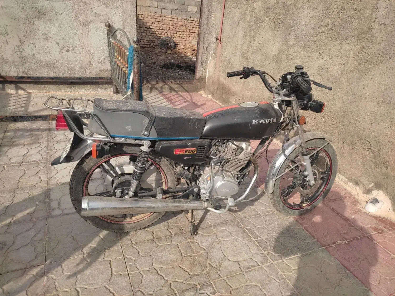 200کویر|موتورسیکلت|جغتای, |دیوار