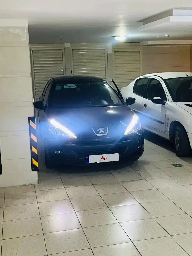 ۲۰۷ مدل ۱۴۰۱ پانا بدون رنگ|خودرو سواری و وانت|اراک, |دیوار