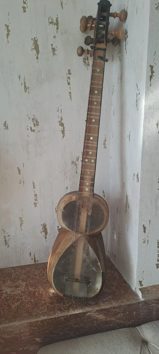 تار آذری|سازهای سنتی|مرند, |دیوار