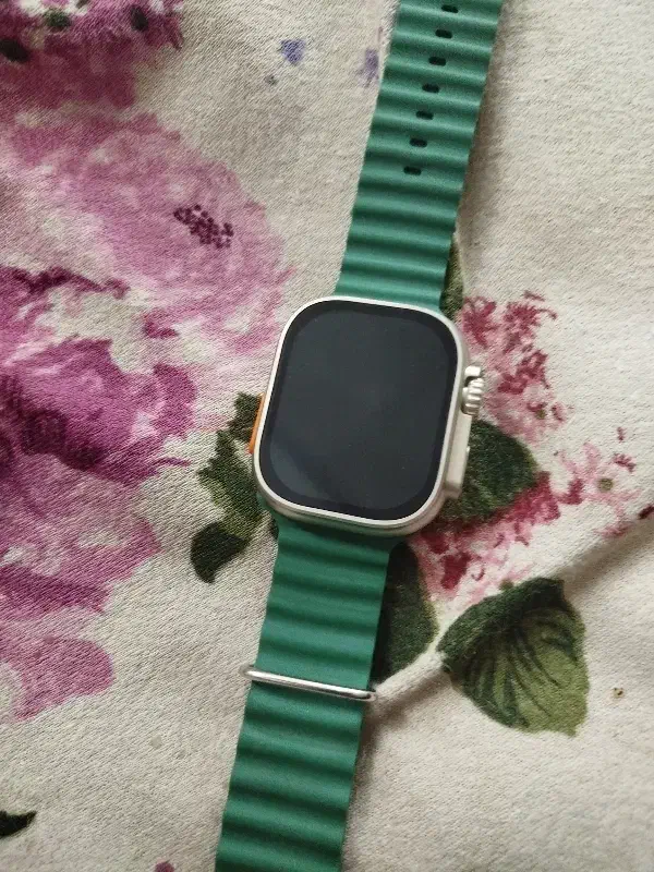 ساعت هوشمند|ساعت|نیشابور, بنیاد شهید|دیوار