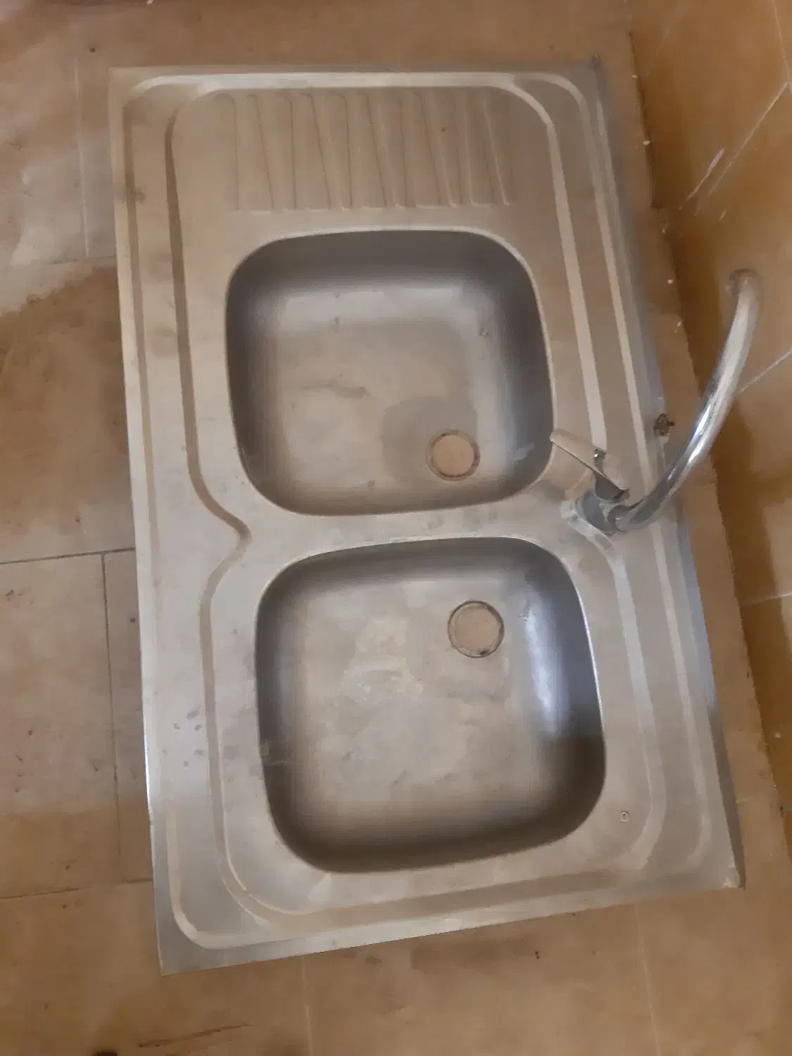 سینک ظرفشویی|آب‌چکان و نظم‌دهنده ظروف|همدان, |دیوار